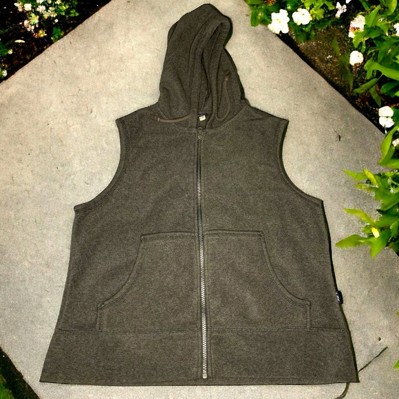 FBR Women’s Grey Fleece Vest- Large - Picture 2 of 5